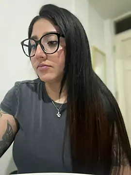 croftsmila online show from February 9, 2025, 4:46 am