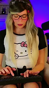 Kittychatte online show from June 9, 2026, 8:31 pm