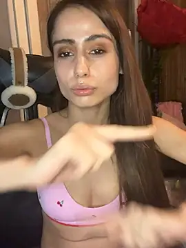 LaPetitechienne1 online show from February 8, 2025, 7:16 pm