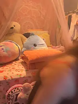 LaPetitechienne1 online show from March 1, 2025, 12:39 am