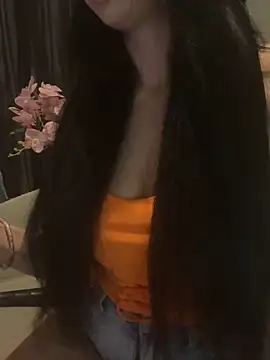 Snapshot of LaPetitechienne1 chatting on April 30, 2026, 8:57 pm LaPetitechienne1 online show from April 30, 2026, 8:57 pm