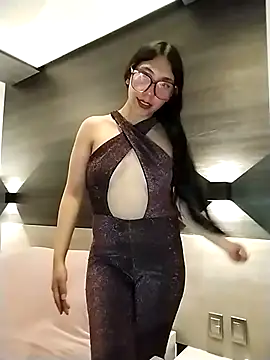 Umaru uwu online show from April 16, 2026, 2:23 am