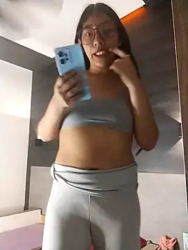 Umaru uwu online show from April 21, 2026, 7:03 am