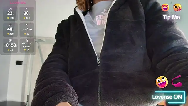 StefanyMiler online show from September 19, 2025, 7:58 pm