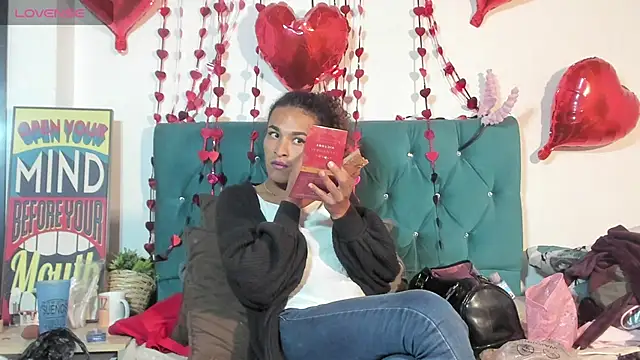 Snapshot of StefanyMiler chatting on April 18, 2026, 3:43 am StefanyMiler online show from April 18, 2026, 3:43 am
