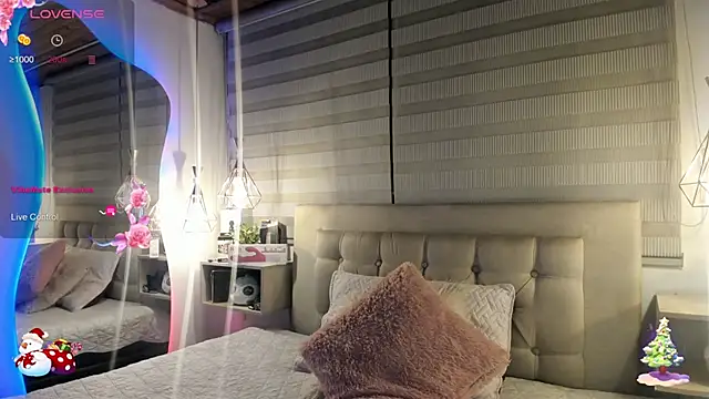 cristal  hot 1 online show from December 2, 2025, 5:02 am