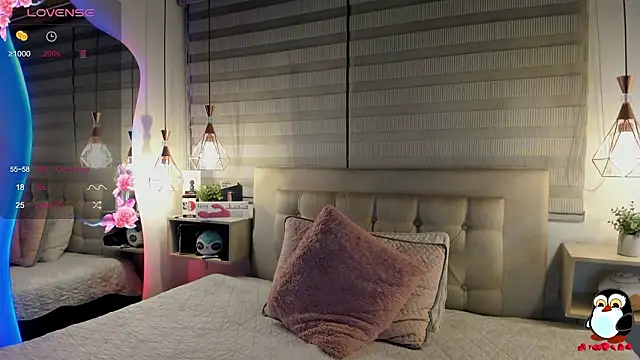 cristal  hot 1 online show from February 13, 2026, 5:03 am