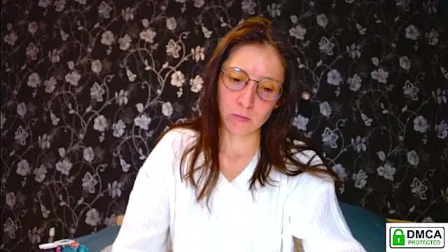 Sophi Cute online show from May 10, 2026, 11:26 am