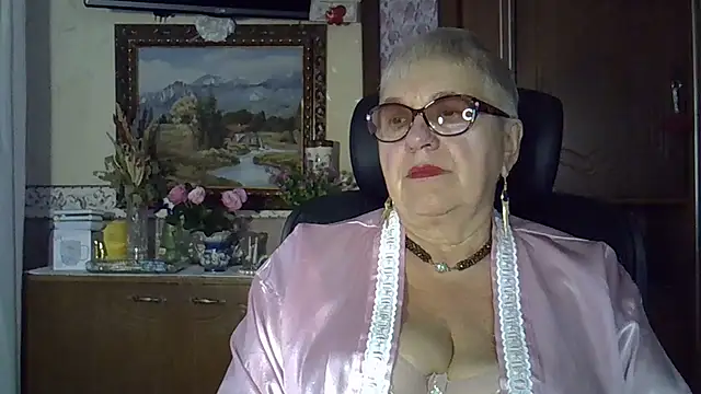 SweetCherry27 online show from September 12, 2025, 3:56 pm