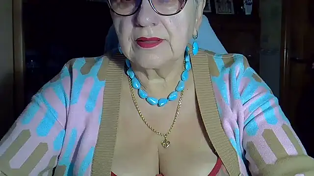 SweetCherry27 online show from October 18, 2025, 4:04 am