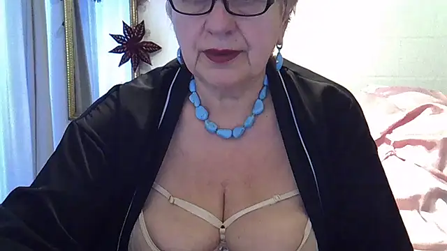 SweetCherry27 online show from February 25, 2026, 8:35 am