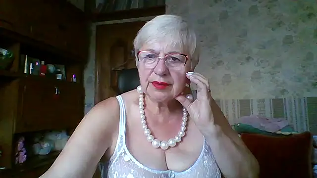 SweetCherry27 online show from July 9, 2026, 4:38 am