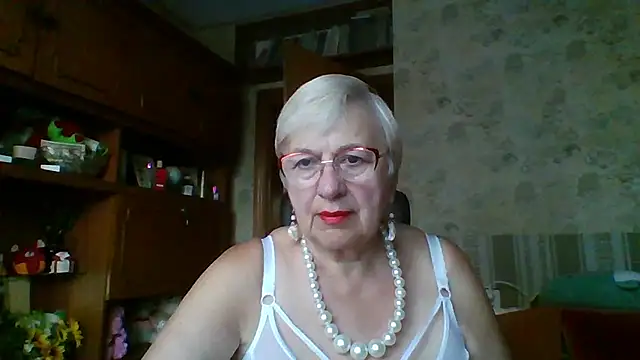 SweetCherry27 online show from July 15, 2026, 3:23 am
