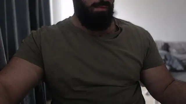 hugemachohandsome online show from October 10, 2025, 7:18 am