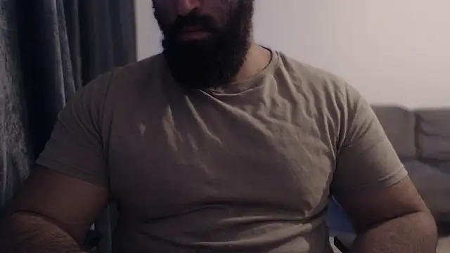 hugemachohandsome online show from November 8, 2025, 6:35 am