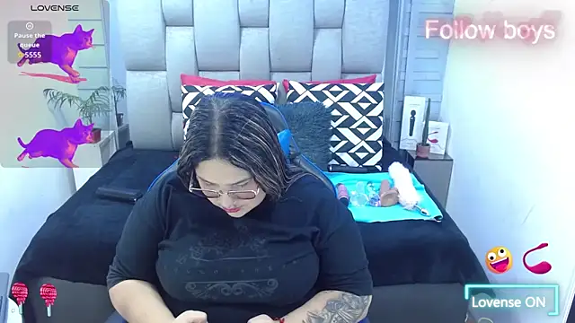 evelin zaens online show from December 19, 2025, 4:41 am