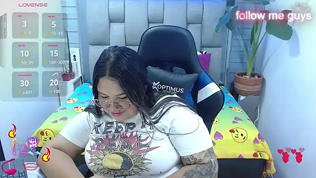 Snapshot of evelin_zaens chatting on July 4, 2026, 4:29 am evelin zaens online show from July 4, 2026, 4:29 am