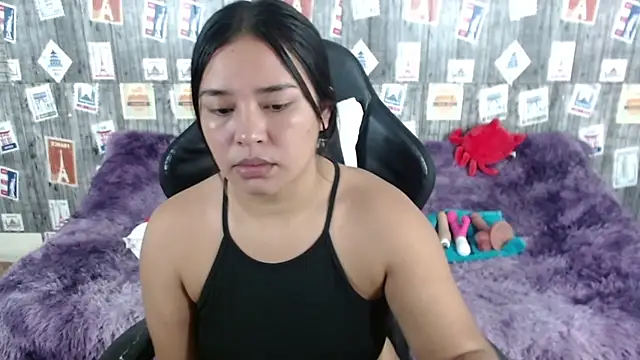 SaraCrow online show from February 2, 2025, 4:26 am