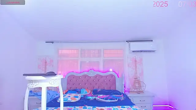 EmmaHills Sex online show from March 7, 2025, 1:40 pm