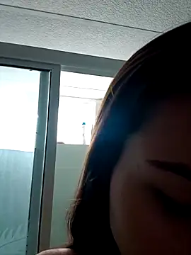 Snapshot of Alice_bloom_ chatting on September 12, 2025, 6:41 pm Alice bloom online show from September 12, 2025, 6:41 pm