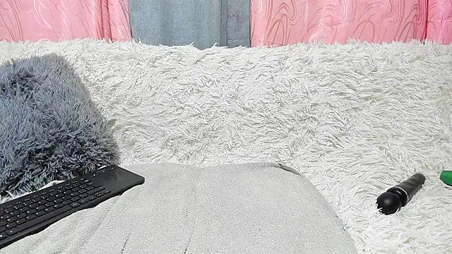 iisabella gonzalez online show from March 5, 2025, 7:27 am