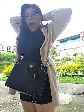 Sakura 0505 online show from March 5, 2025, 8:10 pm