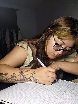 Sakura 0505 online show from September 17, 2025, 11:39 pm