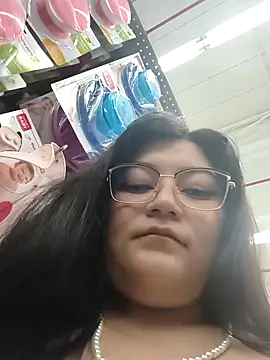 Sakura 0505 online show from April 10, 2026, 9:08 pm