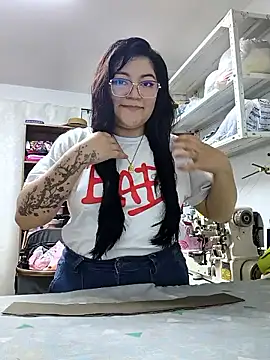 Sakura 0505 online show from May 27, 2026, 2:08 am