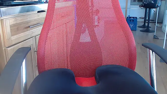 Snapshot of Lisa_Sack chatting on February 7, 2026, 9:24 am Lisa Sack online show from February 7, 2026, 9:24 am