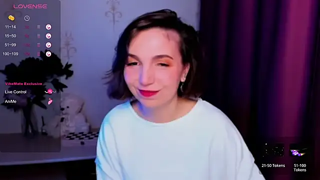 KindHazelHere  online show from November 13, 2025, 6:07 pm