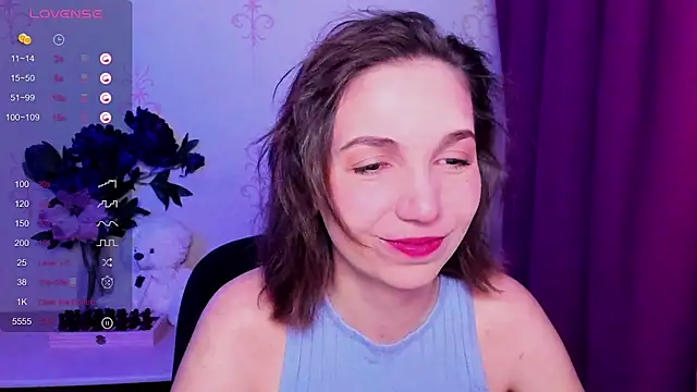 KindHazelHere  online show from February 19, 2026, 8:16 pm