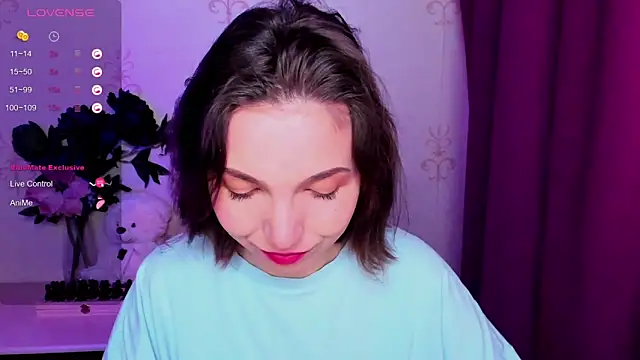 KindHazelHere  online show from February 26, 2026, 11:37 pm