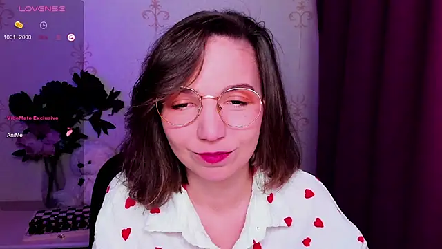 KindHazelHere  online show from March 18, 2026, 6:11 pm