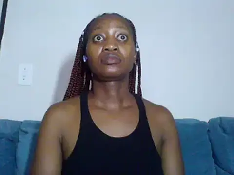 Snapshot of Hardnipples8 chatting on January 7, 2025, 11:24 pm Hardnipples8 online show from January 7, 2025, 11:24 pm