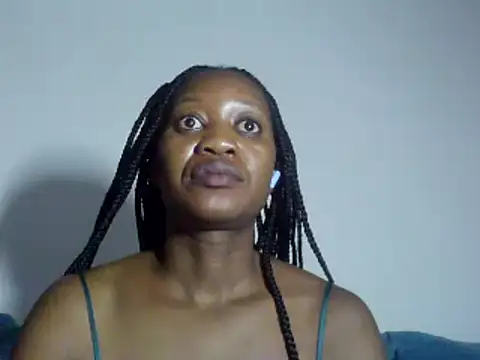 Snapshot of Hardnipples8 chatting on January 26, 2025, 11:18 pm Hardnipples8 online show from January 26, 2025, 11:18 pm