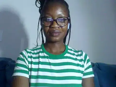 Snapshot of Hardnipples8 chatting on January 30, 2025, 11:24 pm Hardnipples8 online show from January 30, 2025, 11:24 pm