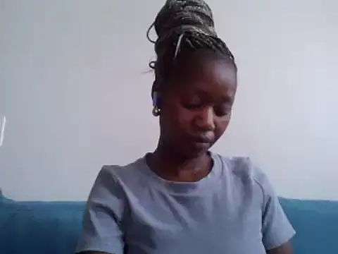 Snapshot of Hardnipples8 chatting on February 21, 2025, 10:28 am Hardnipples8 online show from February 21, 2025, 10:28 am