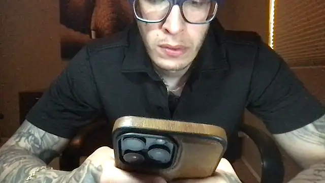 Bwcjoshbanks online show from April 12, 2026, 5:29 pm