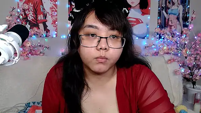 Snapshot of Moertomlly chatting on July 5, 2026, 5:14 am Moertomlly online show from July 5, 2026, 5:14 am