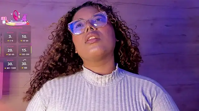  nickypurple  online show from March 11, 2025, 12:06 pm