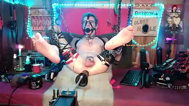 Kamafly4you online show from January 17, 2026, 4:11 pm