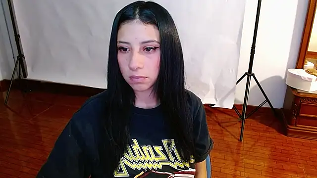 Snapshot of _holy_1 chatting on September 9, 2025, 4:34 am holy 1 online show from September 9, 2025, 4:34 am