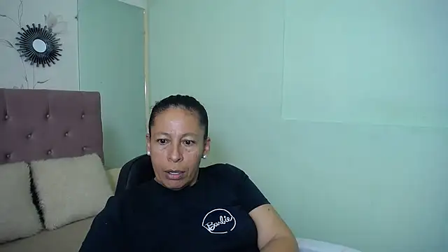 mature martina online show from February 25, 2025, 10:50 pm