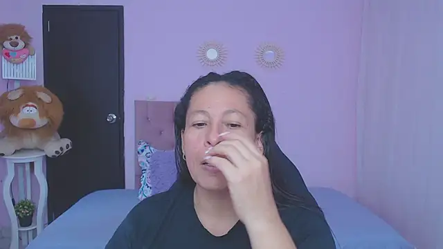 mature martina online show from February 23, 2026, 7:22 pm