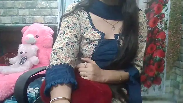 Sexy iknoor online show from April 22, 2026, 5:54 am