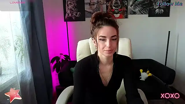 xx adrihanna xx online show from March 19, 2025, 1:40 pm