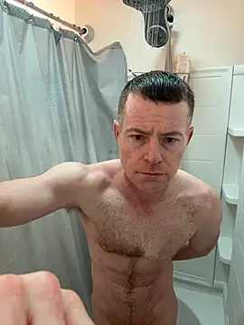 GymyXY online show from November 2, 2025, 5:48 pm