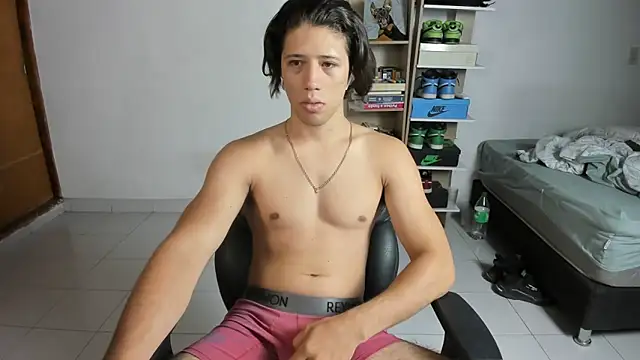 imtonny19 online show from October 22, 2025, 1:28 am