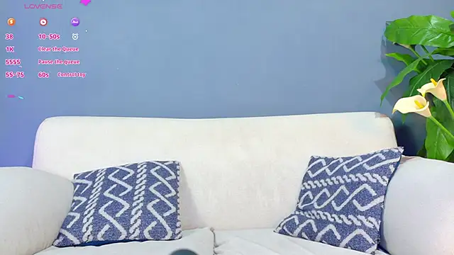 sofiaa ebony online show from October 11, 2025, 1:20 pm